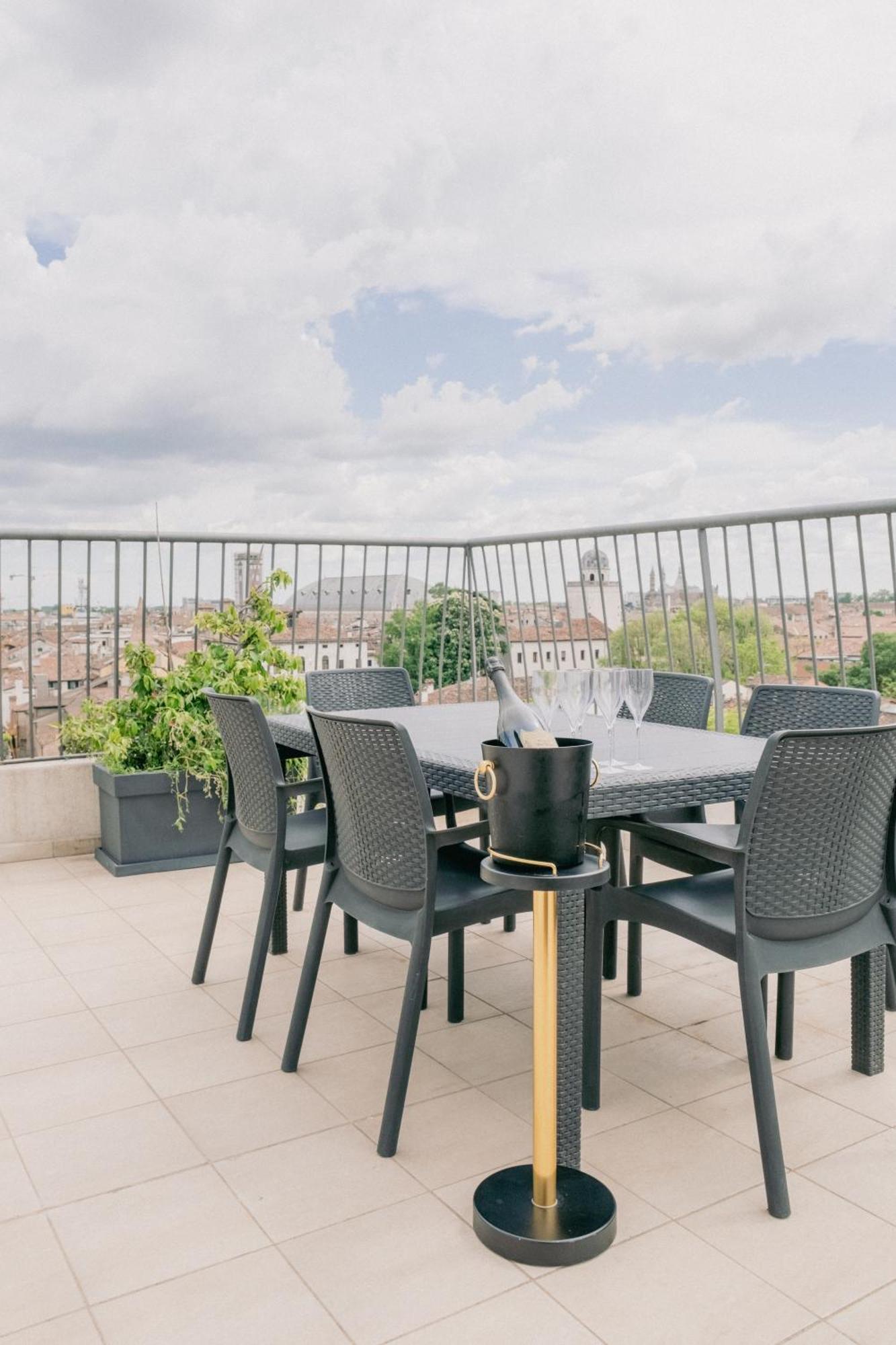 M14 Skyview City Center Pádua Exterior foto